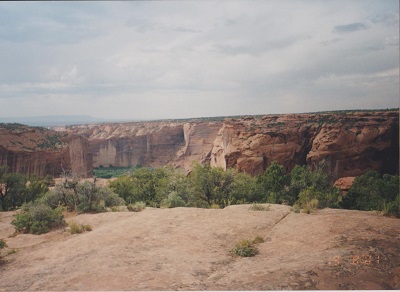 Mon 2 002